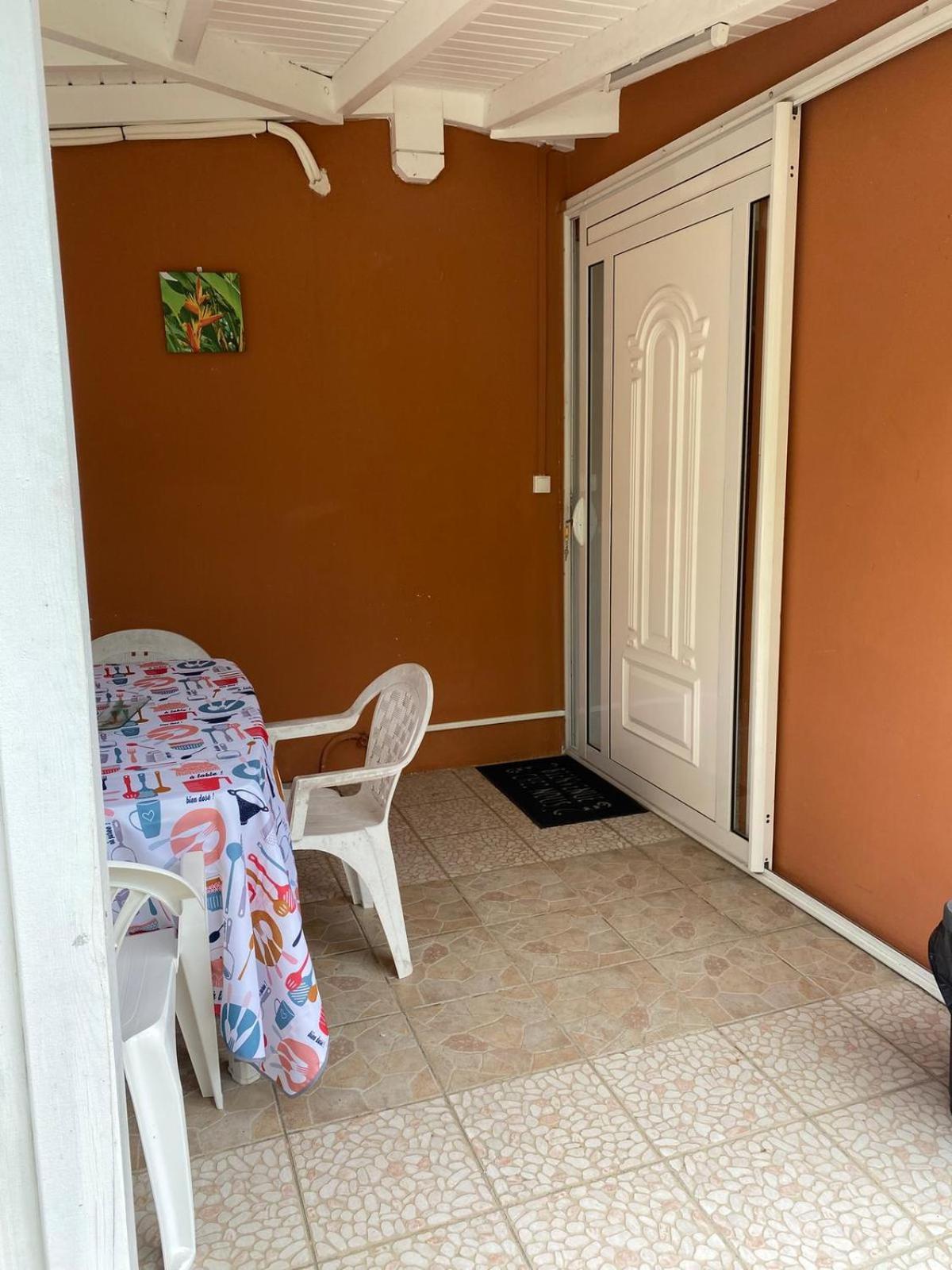 Aquaverde Eco Et Confort- Bas De Villa Avec Jardin Et Parking Le Gosier  Exterior foto